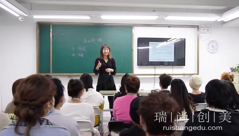 学影视化妆的那些顾虑，你有没有被说中？