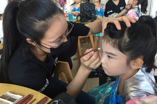 北京海淀区哪里有学化妆的地方值得女生去选择