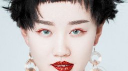 28岁学化妆晚吗?28岁开始学化妆行吗?