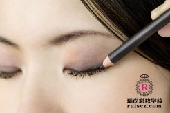 瑞尚创美化妆教你画出美美眼线