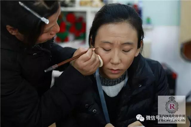 影视老年妆：想考资格证？先过了这一关再说！
