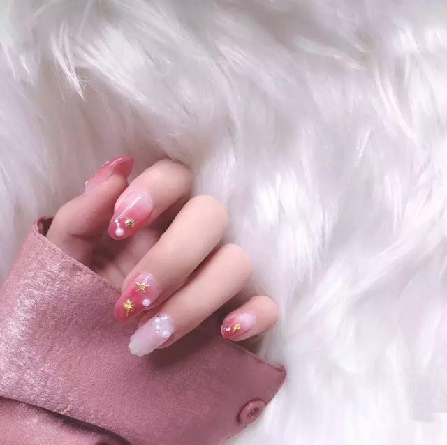 连“糙汉子”都心动的元气美甲，清清爽爽美美哒！