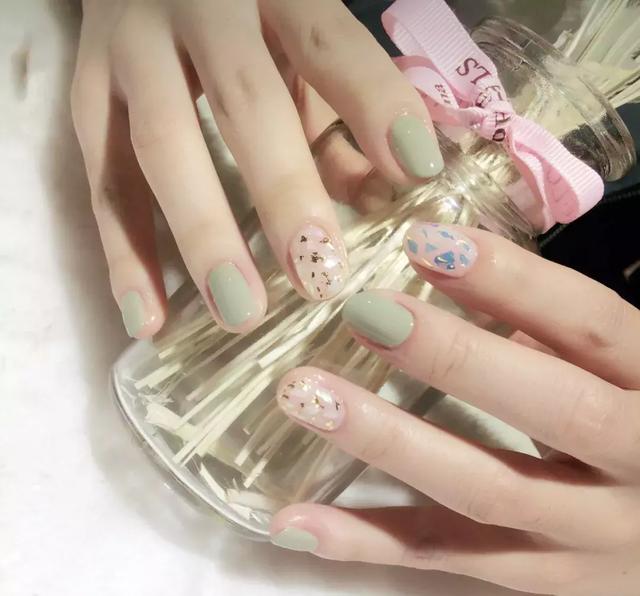 连“糙汉子”都心动的元气美甲，清清爽爽美美哒！