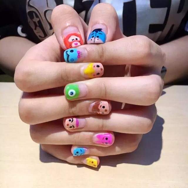 连“糙汉子”都心动的元气美甲，清清爽爽美美哒！