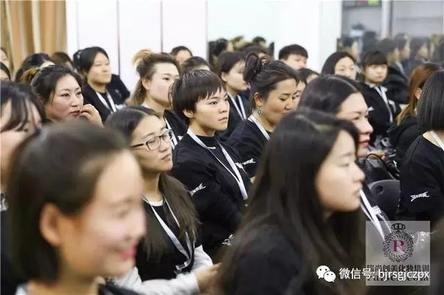 新生开学：让平凡的人生，绽放新的光彩！