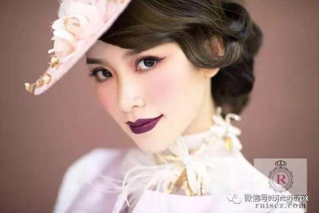 确认过眼神，你是我想邀请的人，化妆师pick一下？