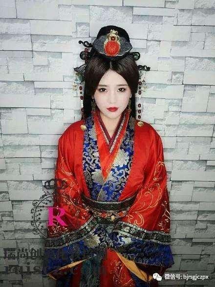 确认过眼神，你是我想邀请的人，化妆师pick一下？
