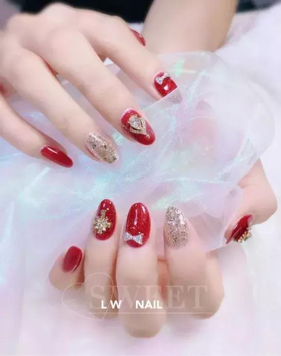 新娘大作战：备战黄金周，做上美美的新娘甲去拍婚纱照吧！