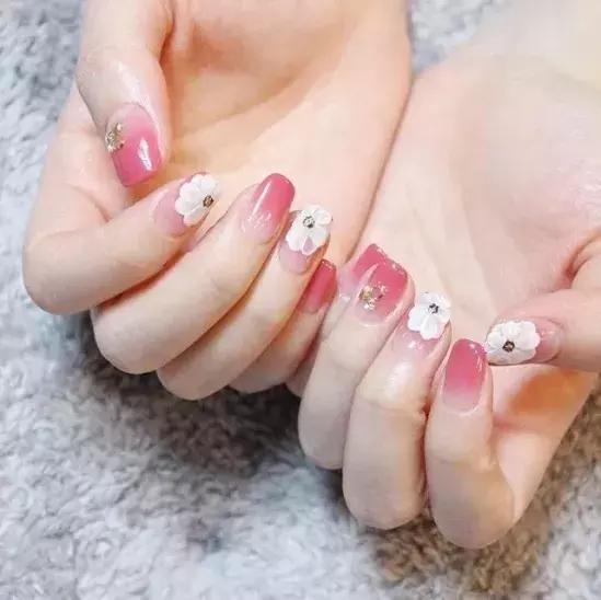 新娘大作战：备战黄金周，做上美美的新娘甲去拍婚纱照吧！