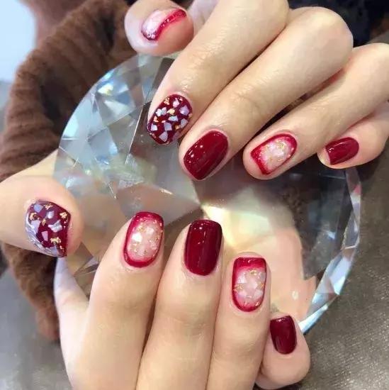 新娘大作战：备战黄金周，做上美美的新娘甲去拍婚纱照吧！