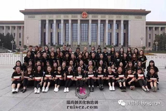 毕业生招聘：高薪差距，源于你选择的方向！