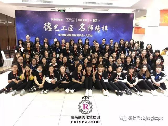 毕业生招聘：高薪差距，源于你选择的方向！