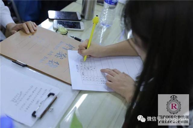 校招进行时：百家校企合作，就业无忧！