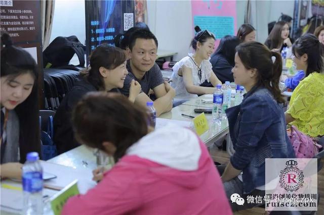 校招进行时：百家校企合作，就业无忧！