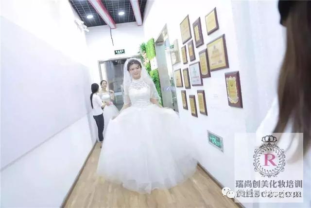 「高考加油」愿你成为六月最耀眼的光！