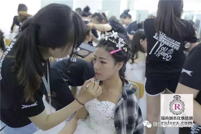 8月份好运:先报名,后学习,超适合优惠绝缘体的你!