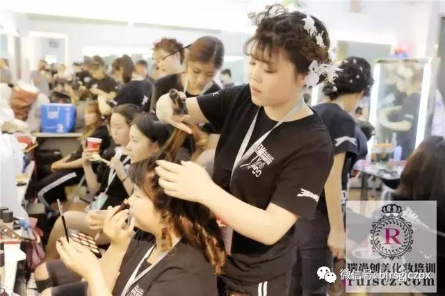 8月份好运:先报名,后学习,超适合优惠绝缘体的你!