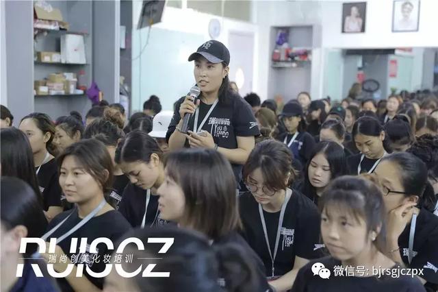 化妆师应聘攻略,实战经验才是就业的本钱!