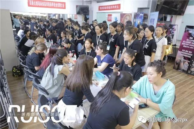 化妆师应聘攻略,实战经验才是就业的本钱!