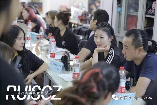 化妆师应聘攻略,实战经验才是就业的本钱!