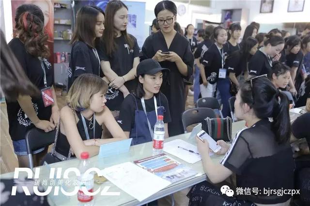 化妆师应聘攻略,实战经验才是就业的本钱!