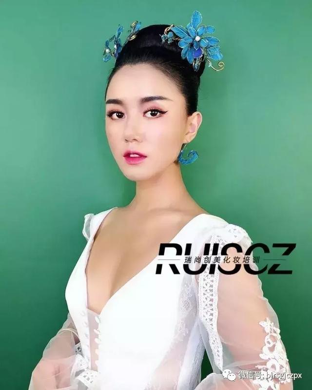 三大校区同期开学,逐梦美业未来可期!