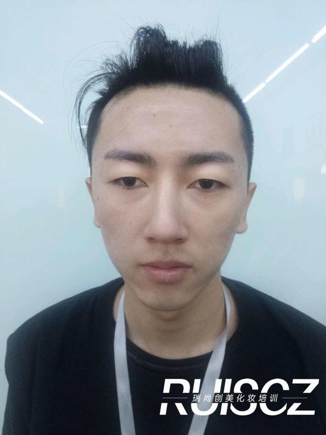 时尚班月考:不按套路出牌,才是真创意