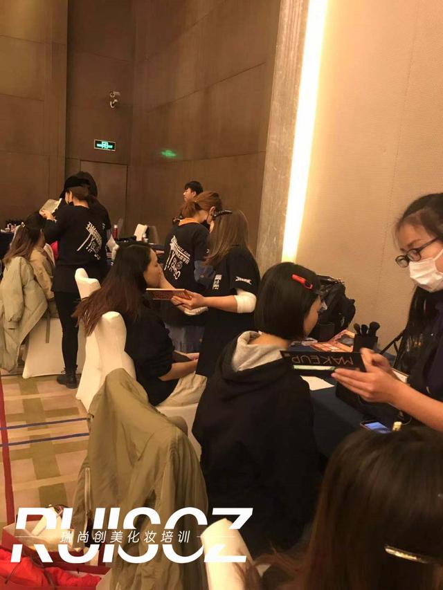 学员实习｜2018世界亚裔小姐选美大赛中国区总决赛