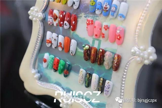 完全不输杂志款的学员美甲作品欣赏