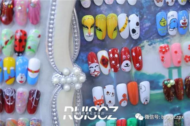 完全不输杂志款的学员美甲作品欣赏
