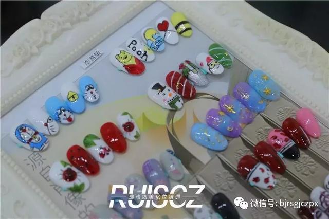 完全不输杂志款的学员美甲作品欣赏