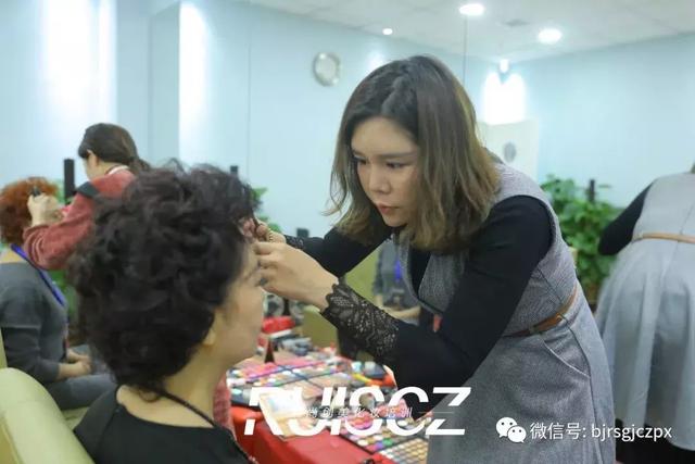 “环球金色使者”实习，用妆面传达中华女性之美！