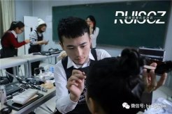 男孩学彩妆好么？男孩子适合学彩妆吗？