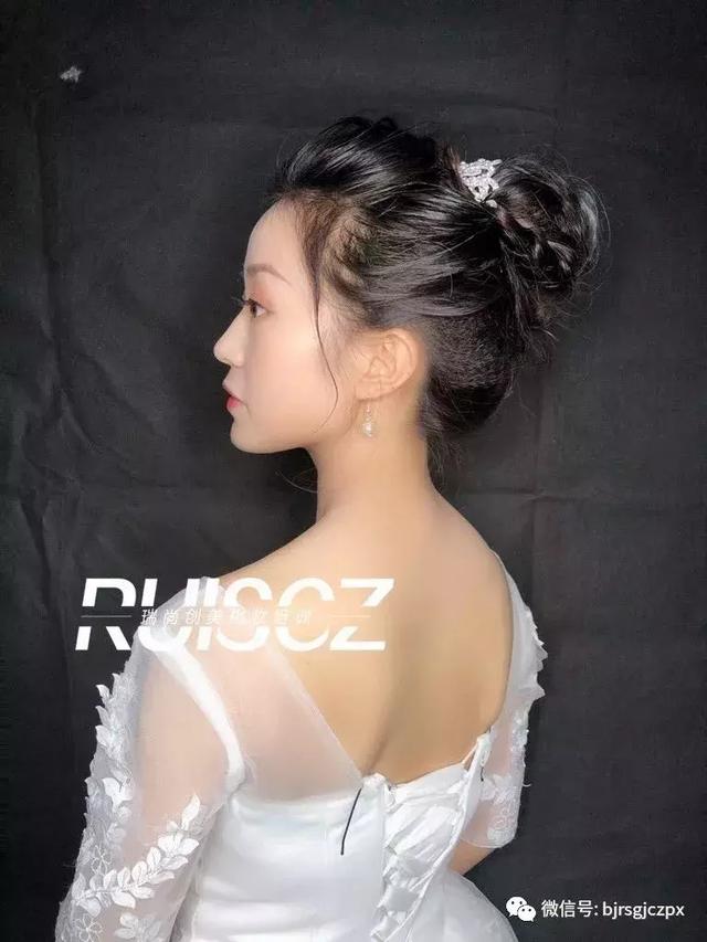 学员月考|基础班新娘造型,不同的灵感不同的诠释!