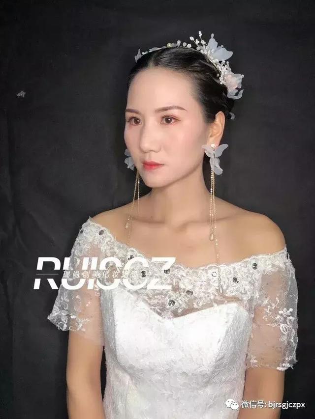 学员月考|基础班新娘造型,不同的灵感不同的诠释!