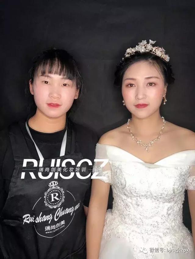 学员月考|基础班新娘造型,不同的灵感不同的诠释!
