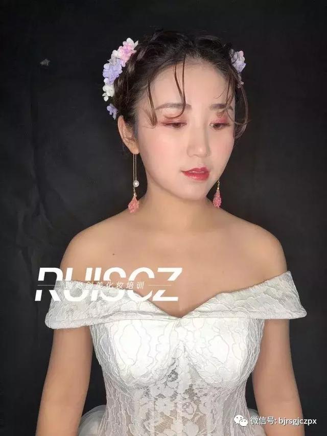 学员月考|基础班新娘造型,不同的灵感不同的诠释!