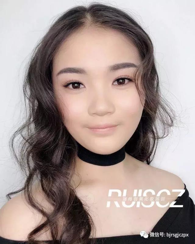 影楼妆|零妆感妆面,秋冬裸妆的重点在这里!