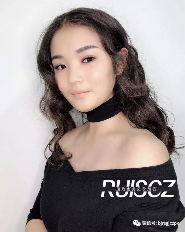 影楼妆|零妆感妆面,秋冬裸妆的重点在这里!
