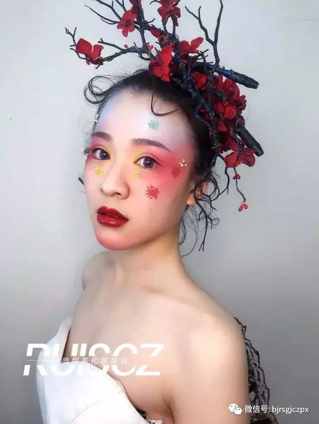 高段位水彩新娘,玩色达人的拿手好戏!