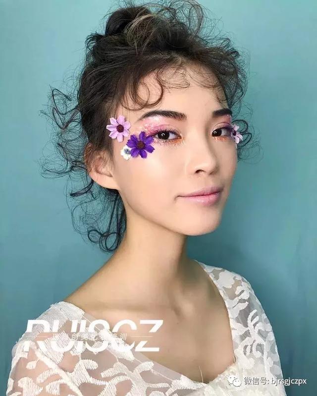 高段位水彩新娘,玩色达人的拿手好戏!