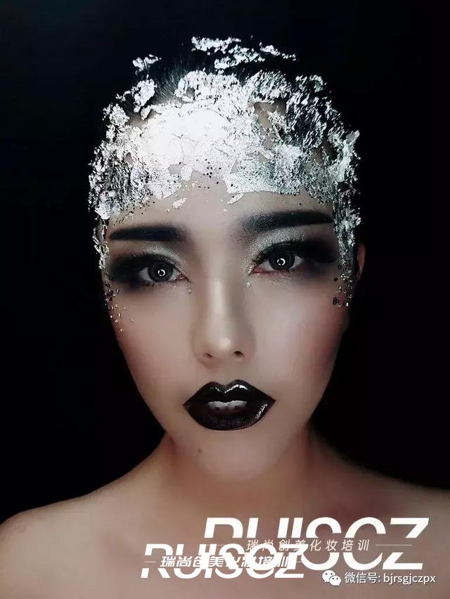 化身拜“金”Girl,体验酷炫金属潮妆!