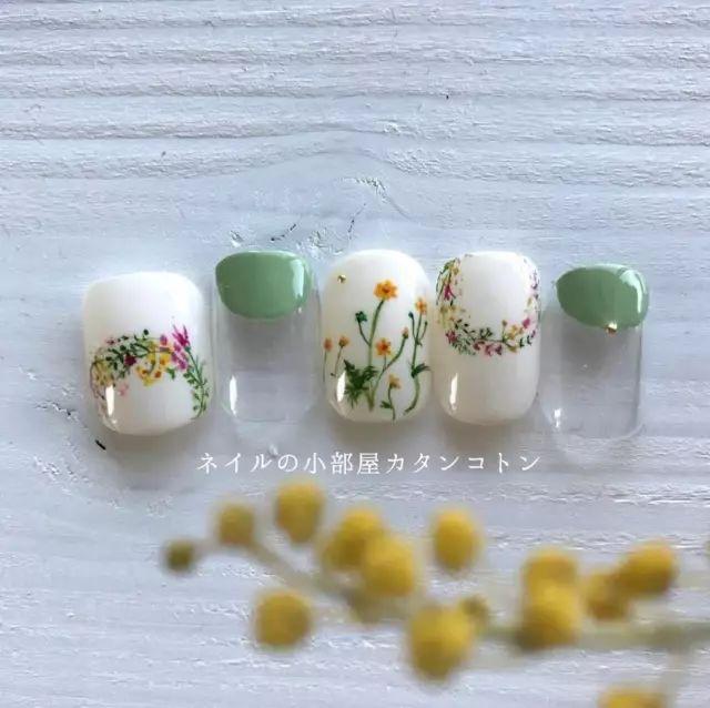 适合春天的小清新美甲,让指尖成为“限量版”!