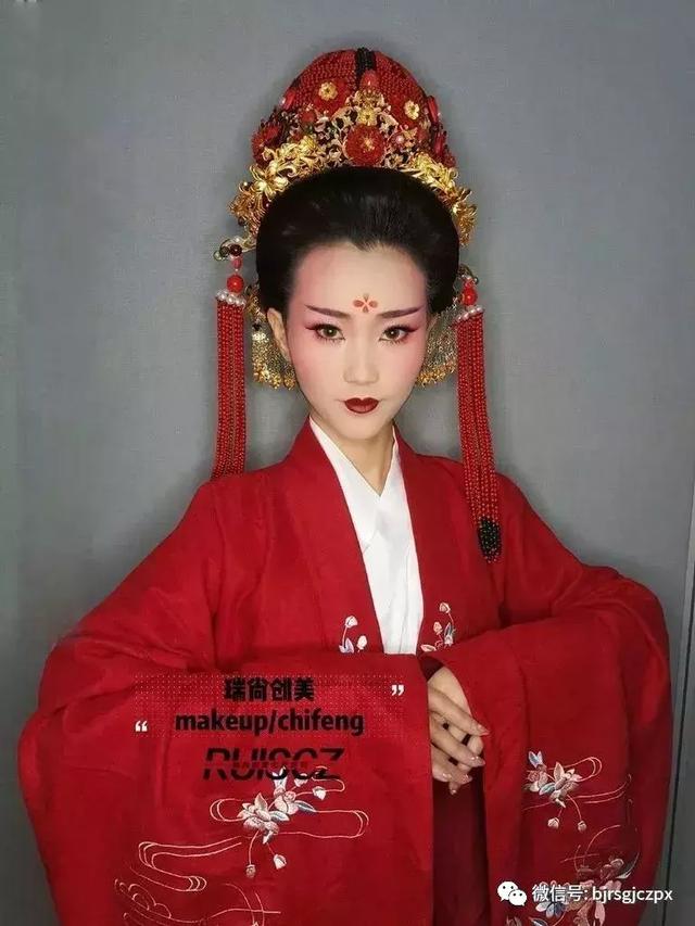 迟峰老师 | 彩妆造型大师班开课啦!