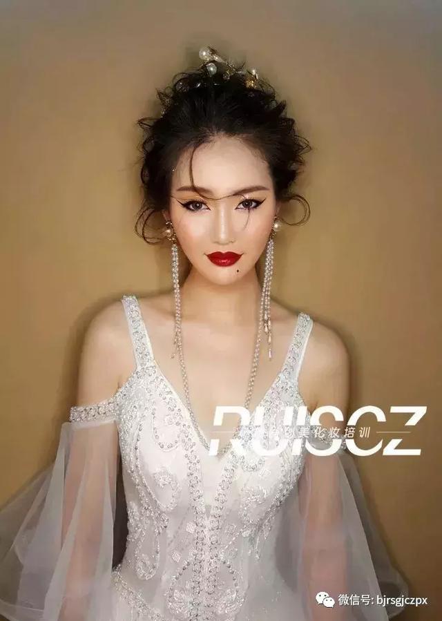 迟峰老师 | 彩妆造型大师班开课啦!