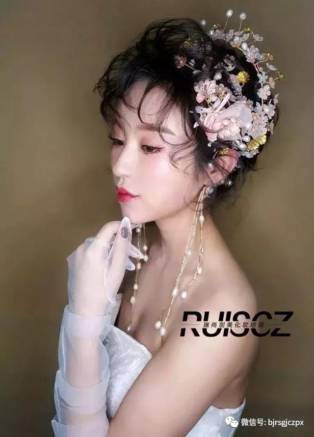 迟峰老师 | 彩妆造型大师班开课啦!