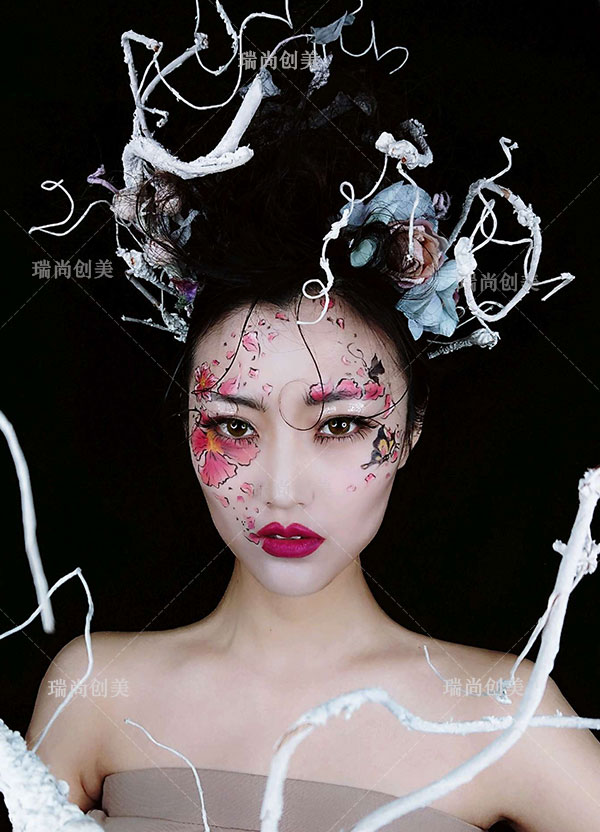 彩绘
