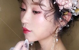 学彩妆找什么工作呢?工作前景怎么样?