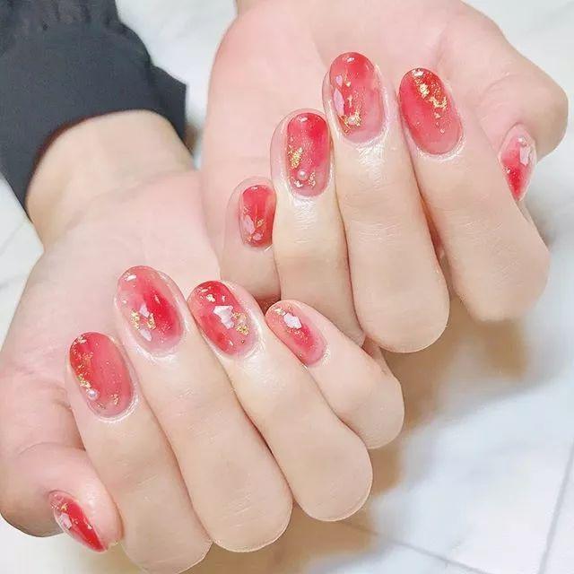 把春天画在手上,百搭款式承包你的春季美甲
