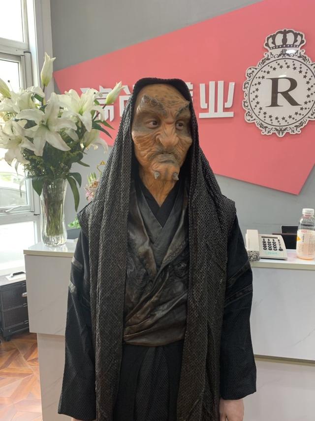 拒绝5毛特效!零距离感受特效化妆的魅力